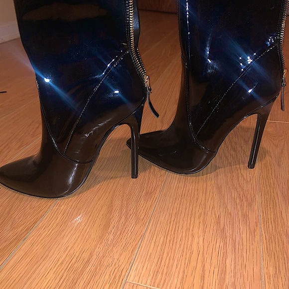 Heeled boot - Picture 5 of 6